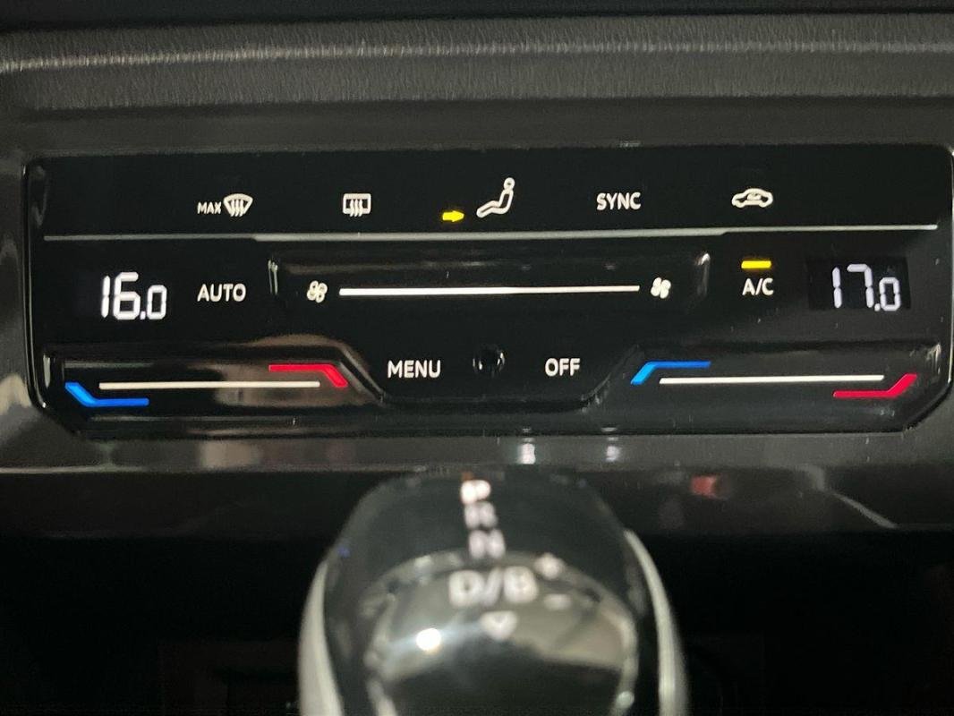 Volkswagen Tiguan - Photo 19