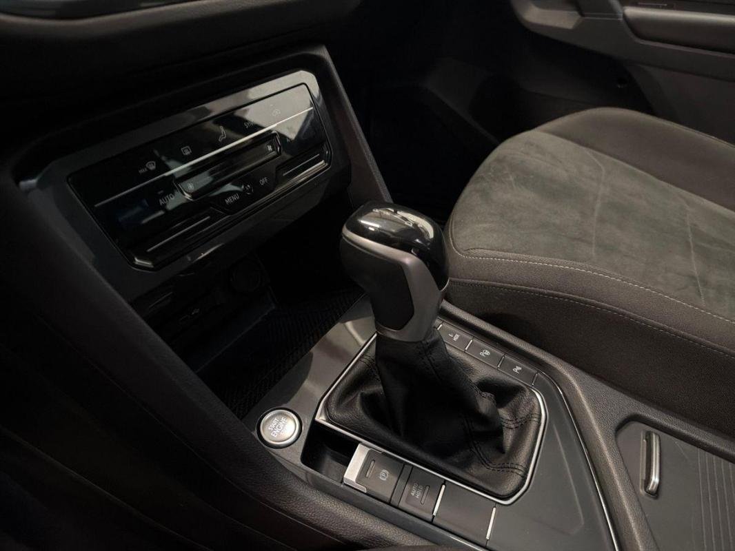 Volkswagen Tiguan - Photo 11