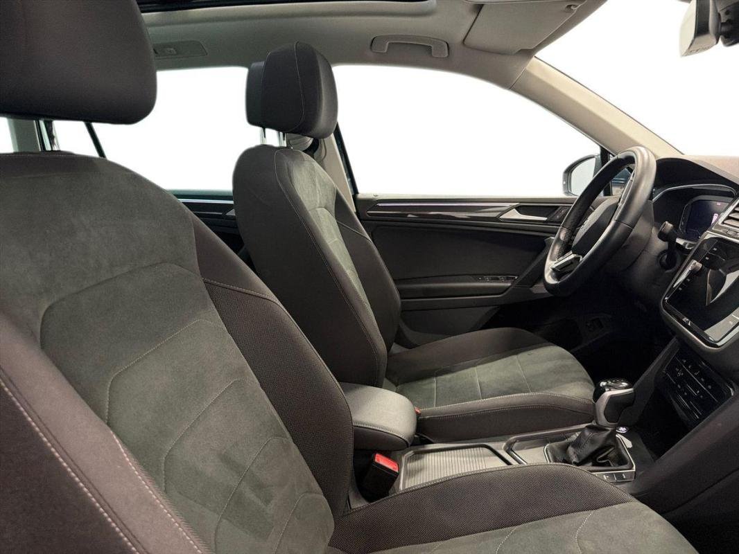 Volkswagen Tiguan - Photo 13