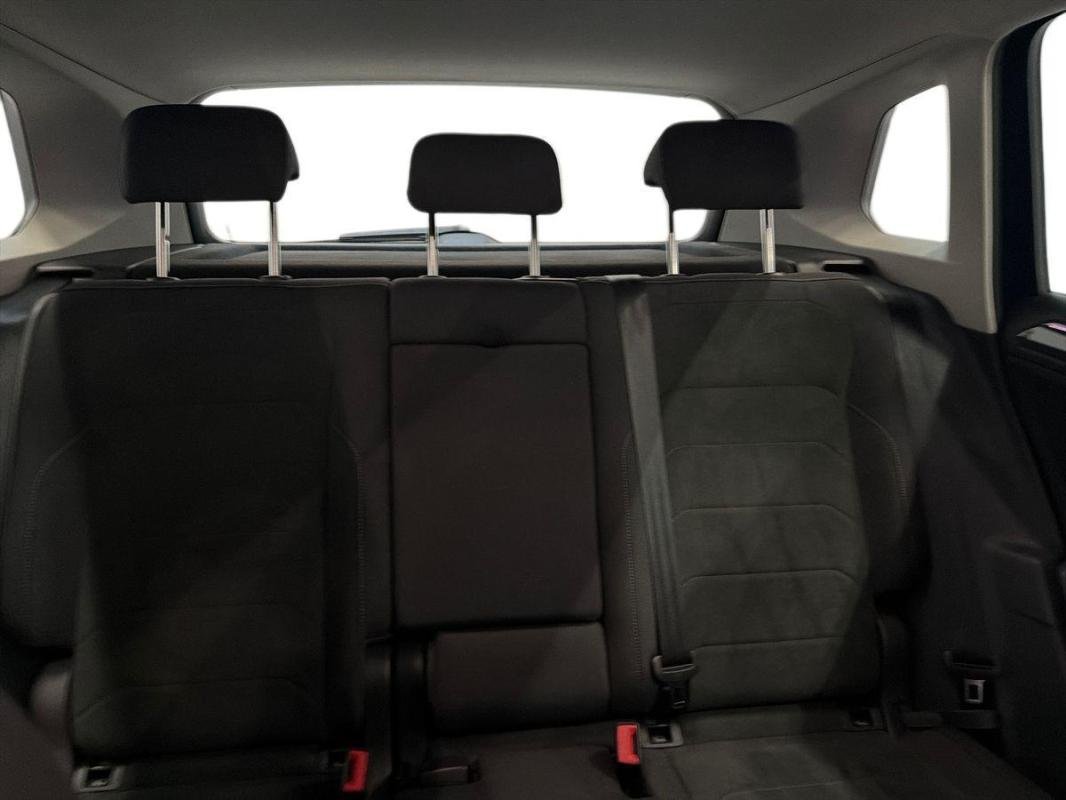 Volkswagen Tiguan - Photo 22