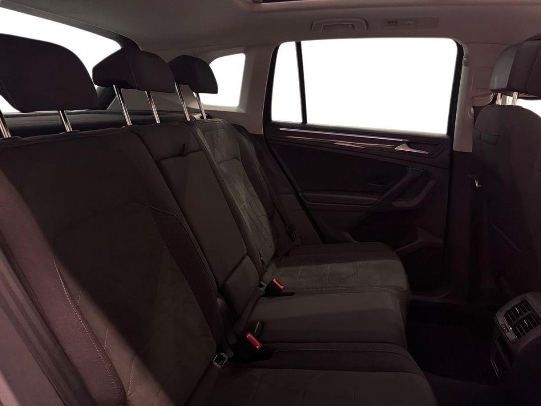 Volkswagen Tiguan - Photo 23