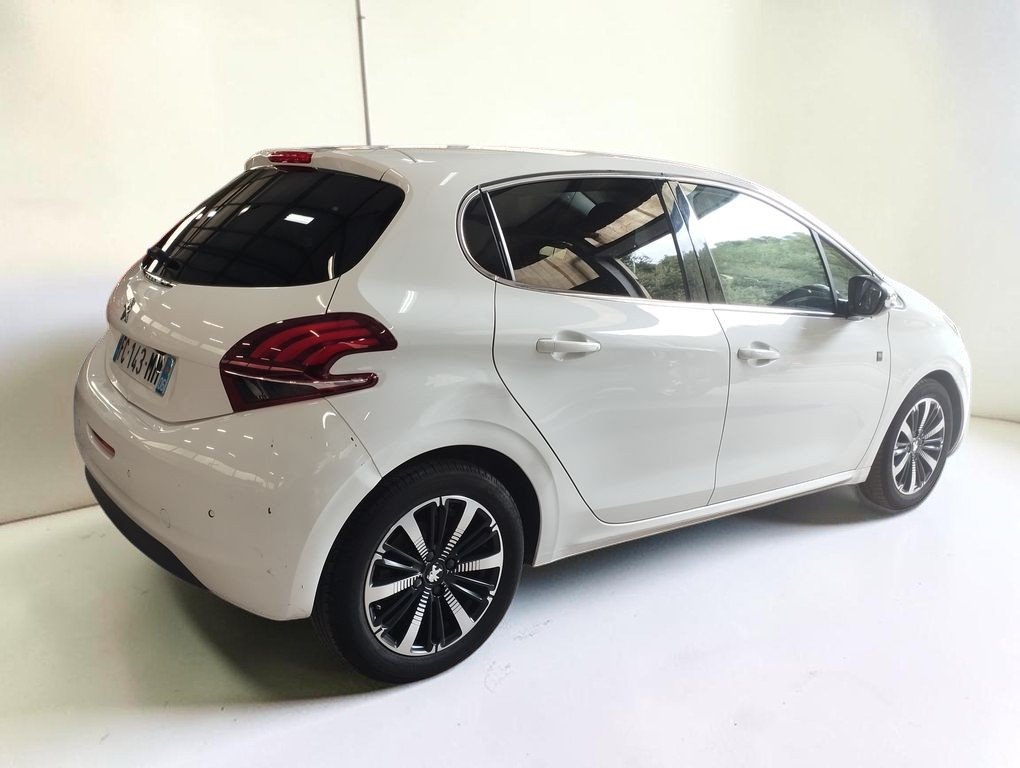 Peugeot 208 - Photo 7