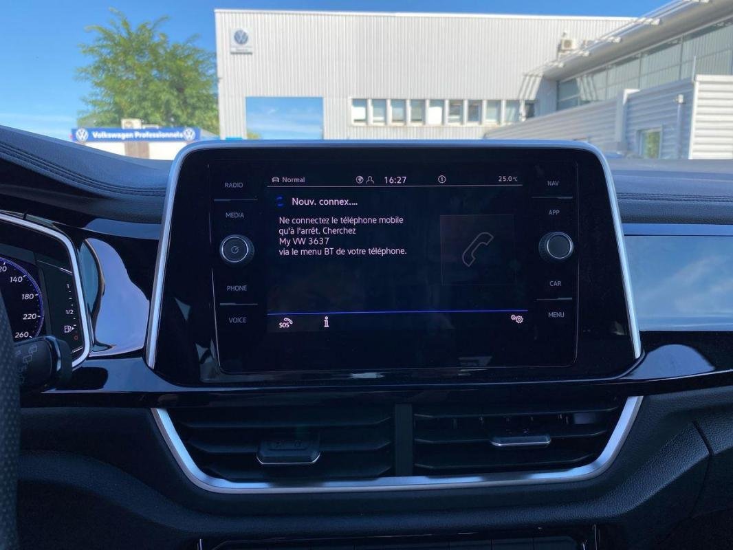 Volkswagen T-Roc - Photo 17