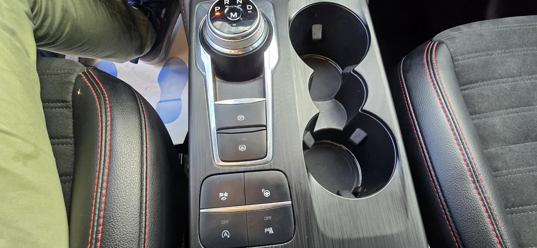 Ford Kuga - Photo 23