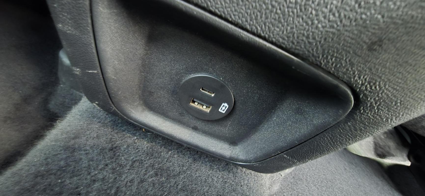 Ford Kuga - Photo 30