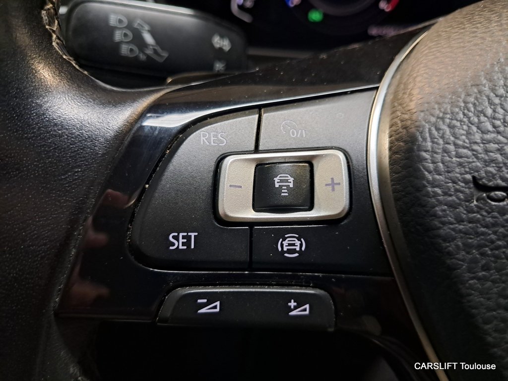 Volkswagen Tiguan - Photo 20