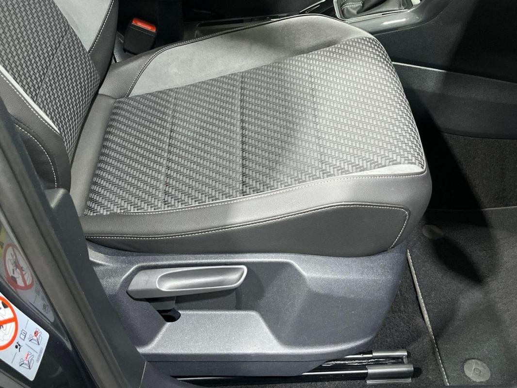 Volkswagen T-Roc - Photo 14