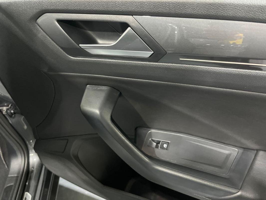 Volkswagen T-Roc - Photo 15