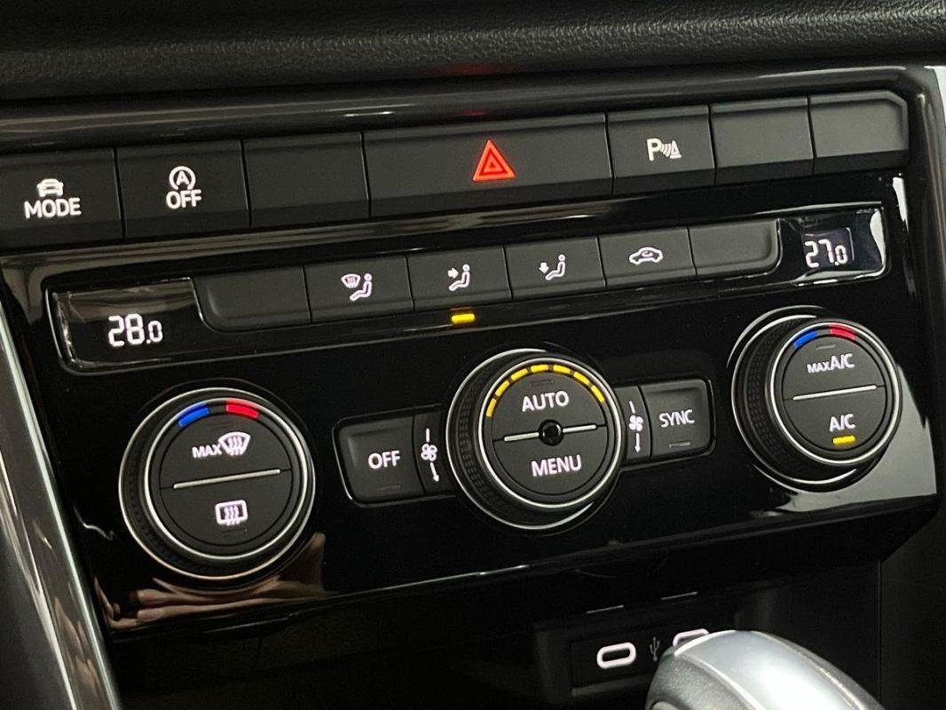 Volkswagen T-Roc - Photo 19