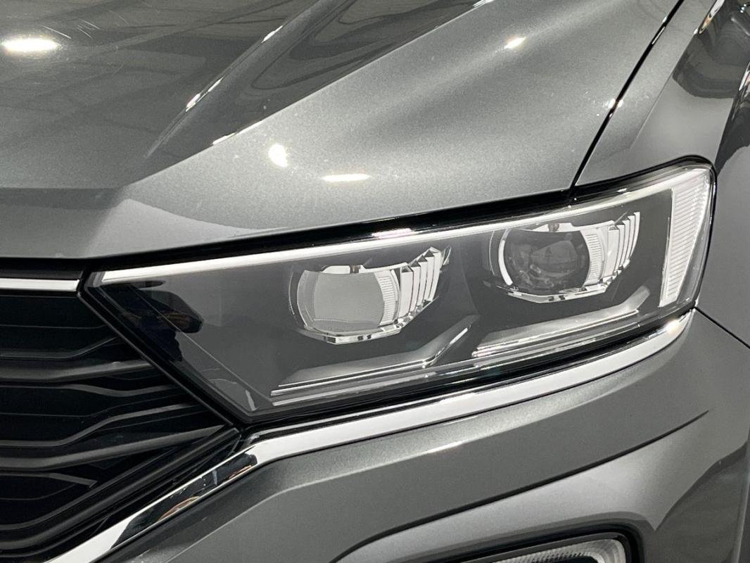 Volkswagen T-Roc - Photo 26