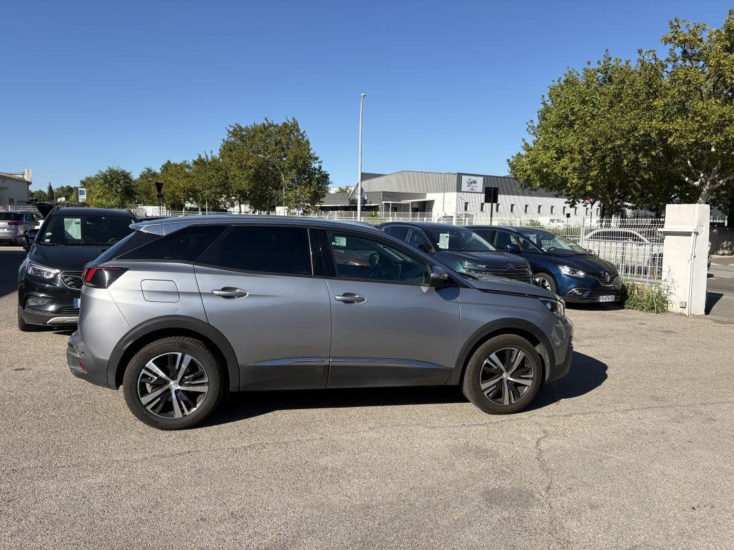 Peugeot 3008 - Photo 3