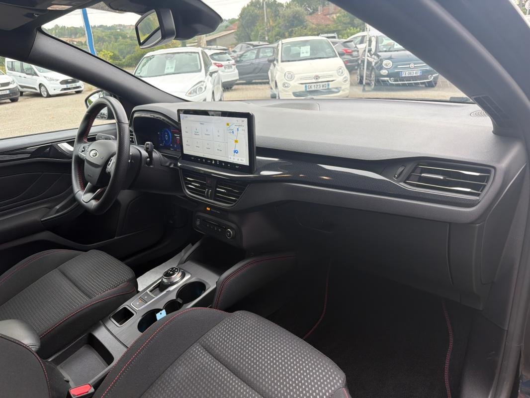 Ford Focus - Photo 12