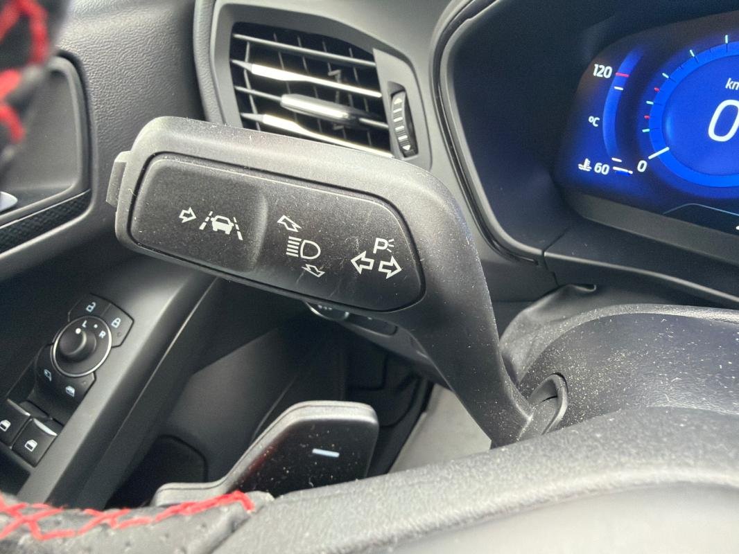 Ford Focus - Photo 25