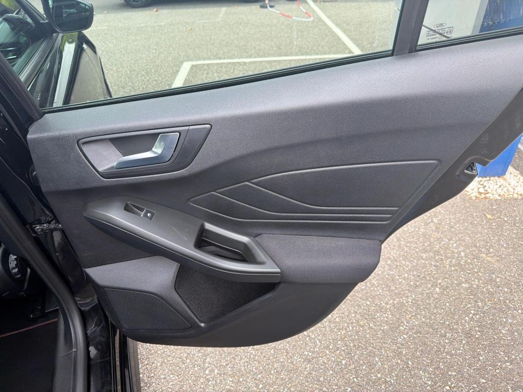 Ford Focus - Photo 10