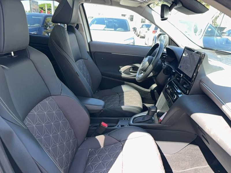 Toyota Yaris - Photo 12