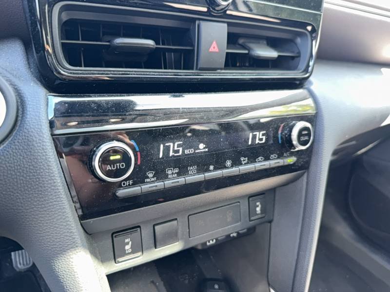 Toyota Yaris - Photo 22