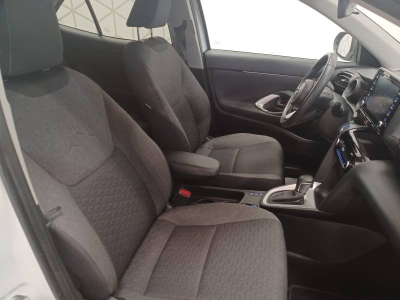 Toyota Yaris - Photo 12
