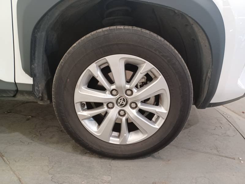 Toyota Yaris - Photo 9