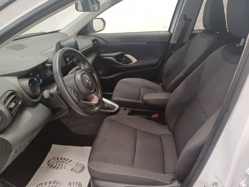 Toyota Yaris - Photo 10