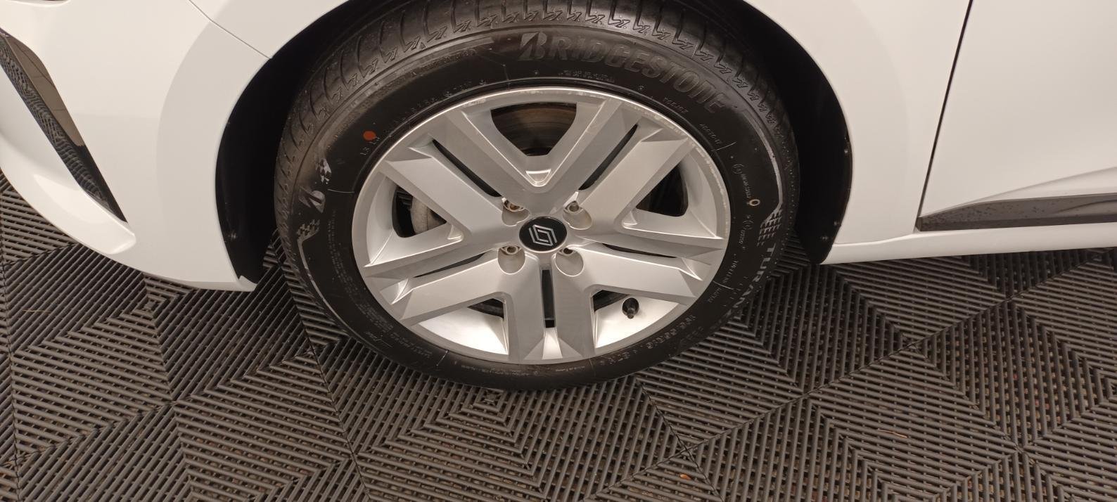 Renault Clio - Photo 3