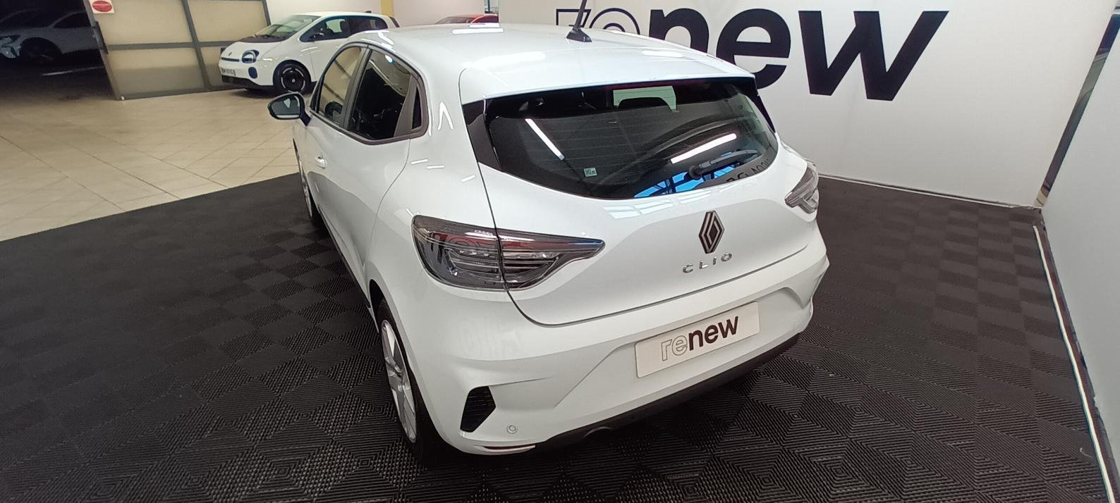 Renault Clio - Photo 8