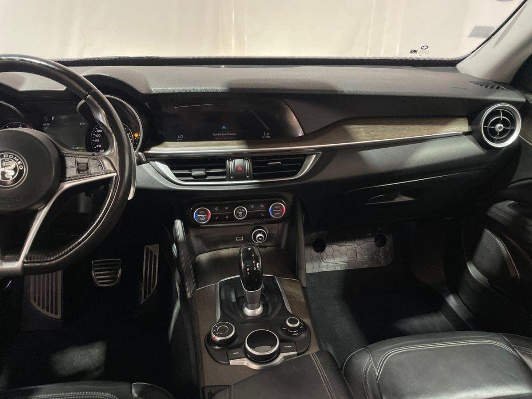 Alfa Romeo Stelvio - Photo 11