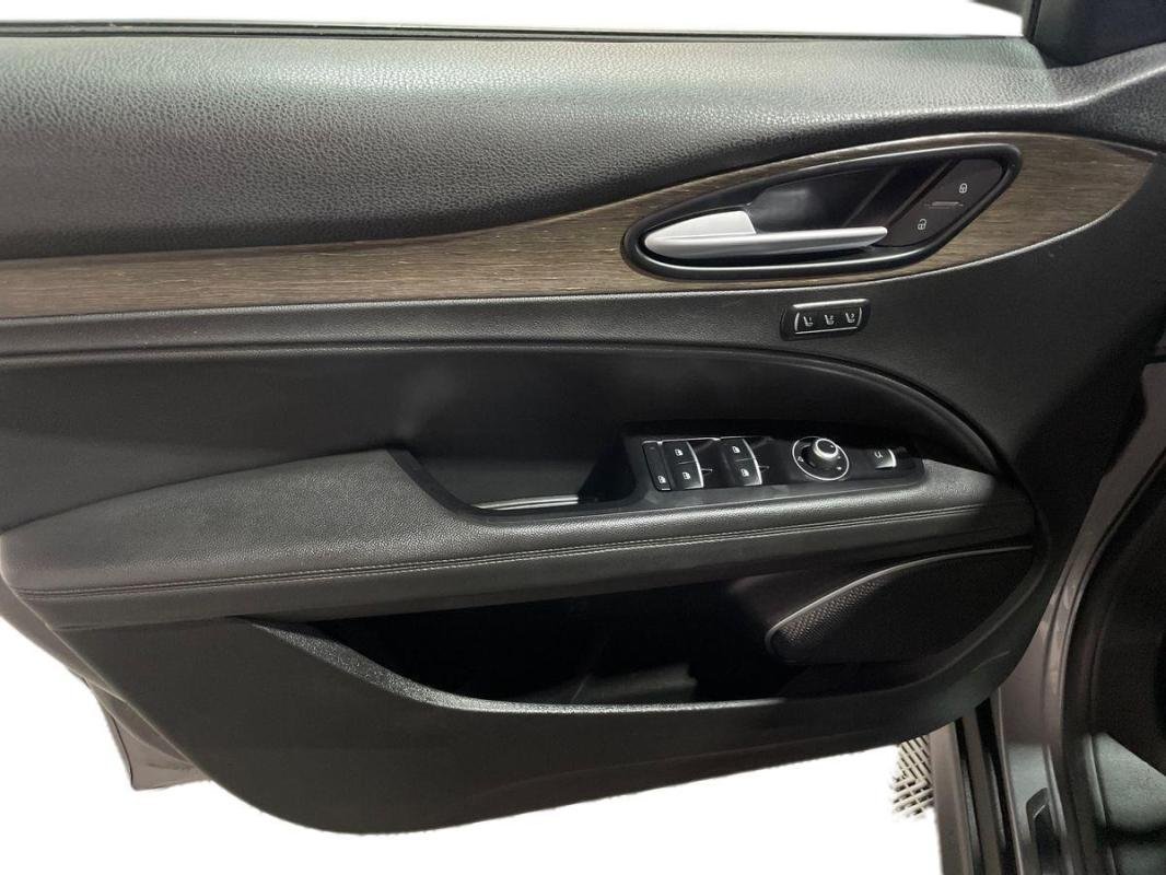 Alfa Romeo Stelvio - Photo 16