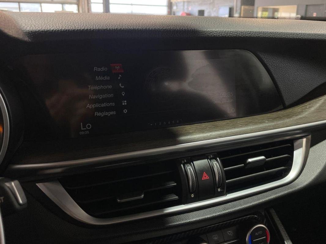Alfa Romeo Stelvio - Photo 17