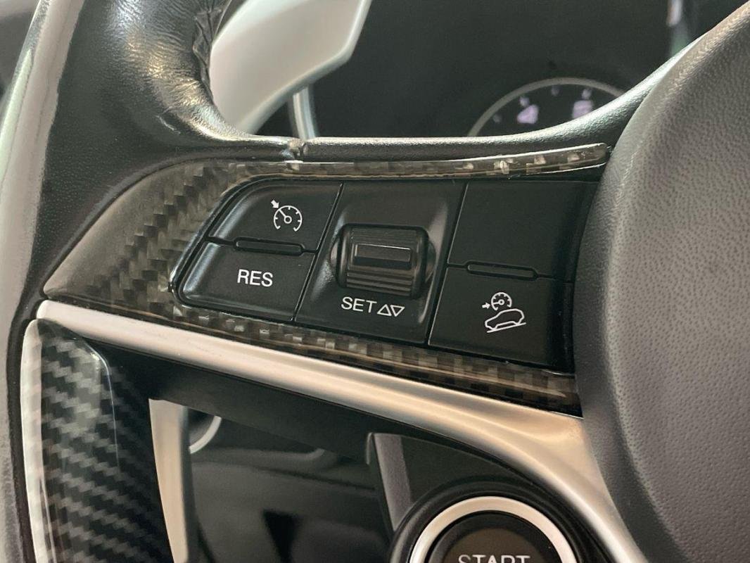 Alfa Romeo Stelvio - Photo 22