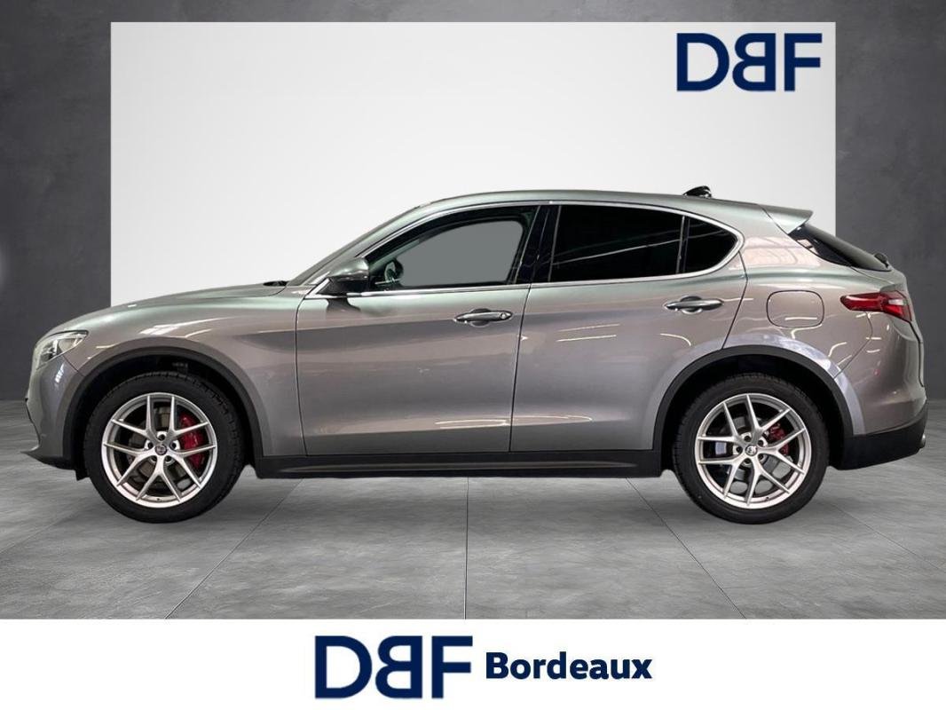 Alfa Romeo Stelvio - Photo 3