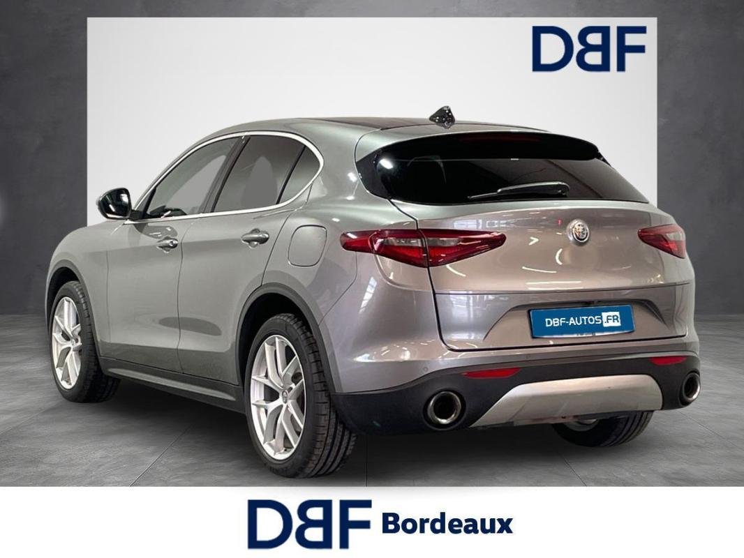Alfa Romeo Stelvio - Photo 4