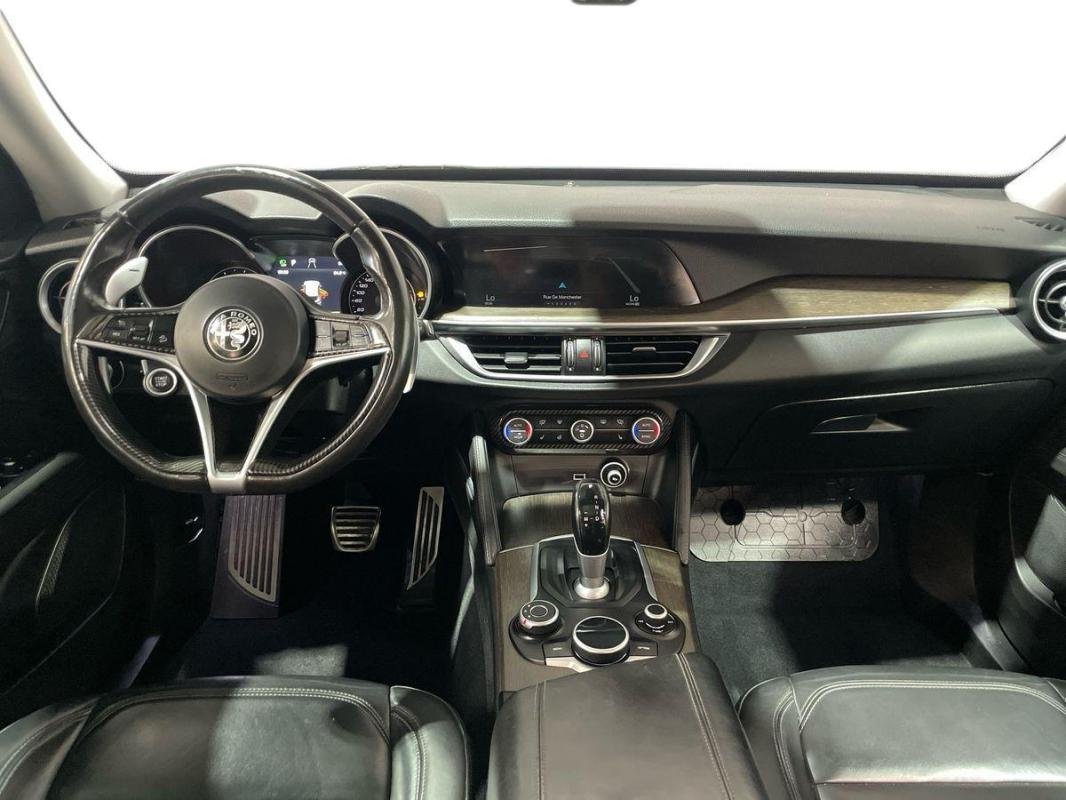 Alfa Romeo Stelvio - Photo 9