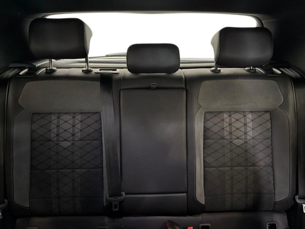 Volkswagen T-Roc - Photo 22