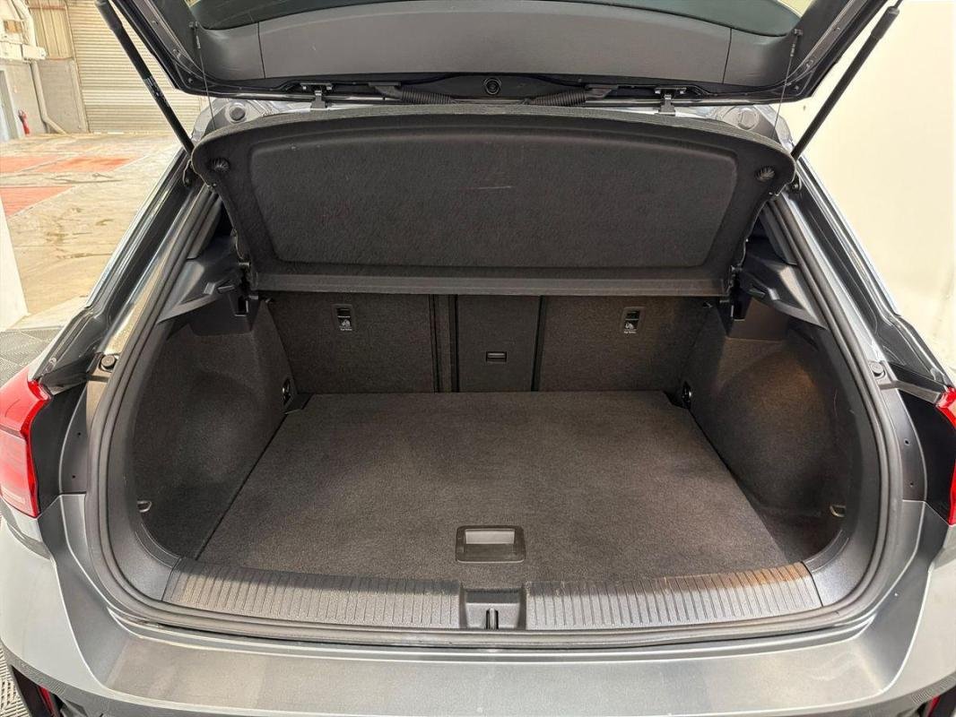 Volkswagen T-Roc - Photo 31