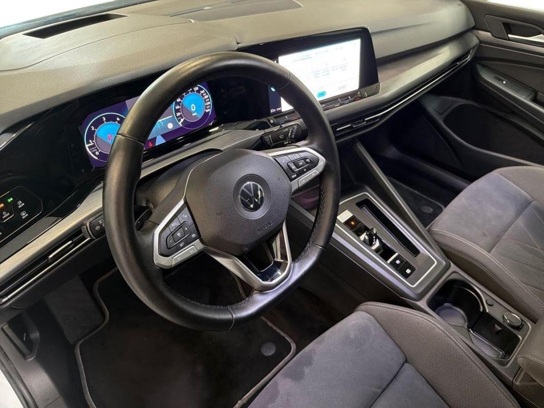 Volkswagen Golf - Photo 9
