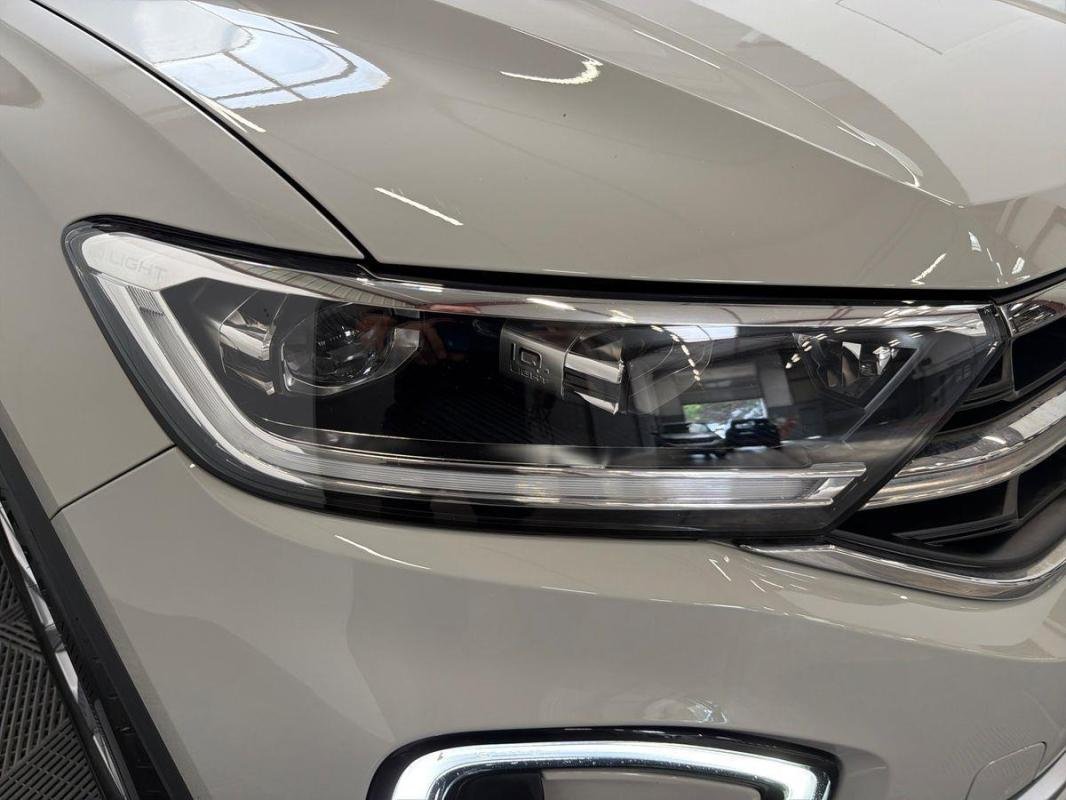 Volkswagen T-Roc - Photo 25