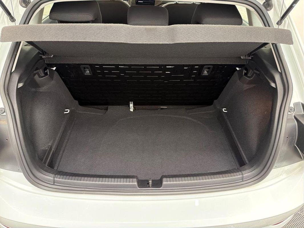 Volkswagen Polo - Photo 31