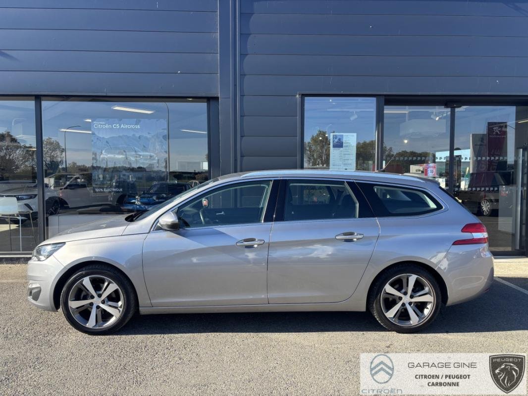 Peugeot 308 SW - Photo 2