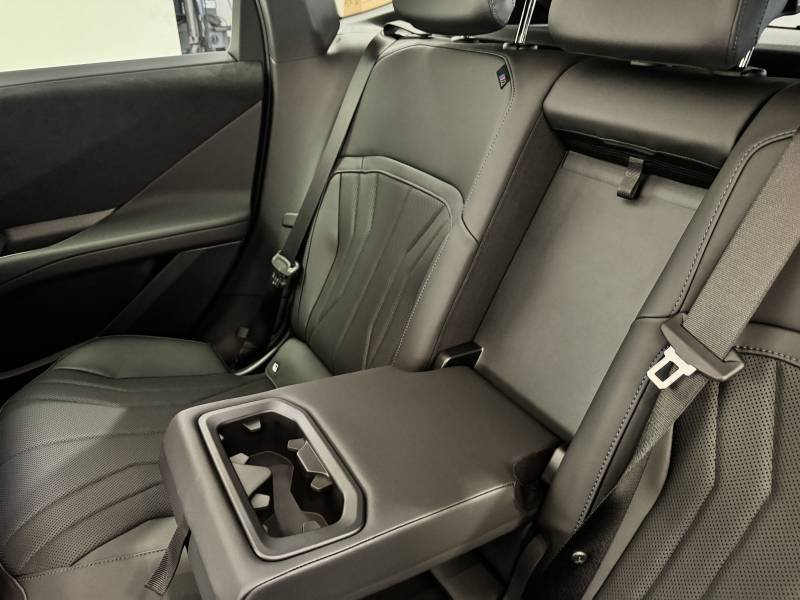 BMW iX3 - Photo 38