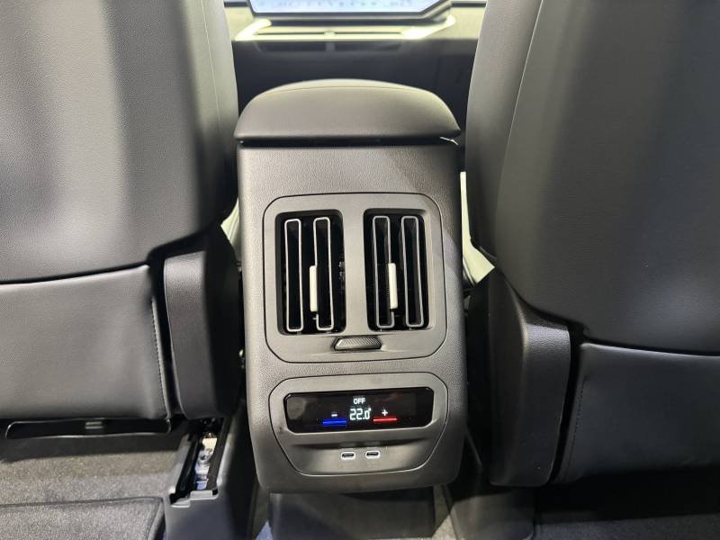 BMW iX3 - Photo 39