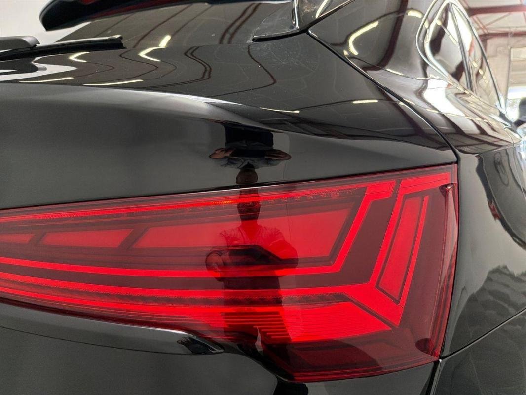 Audi Q5 Sportback - Photo 30