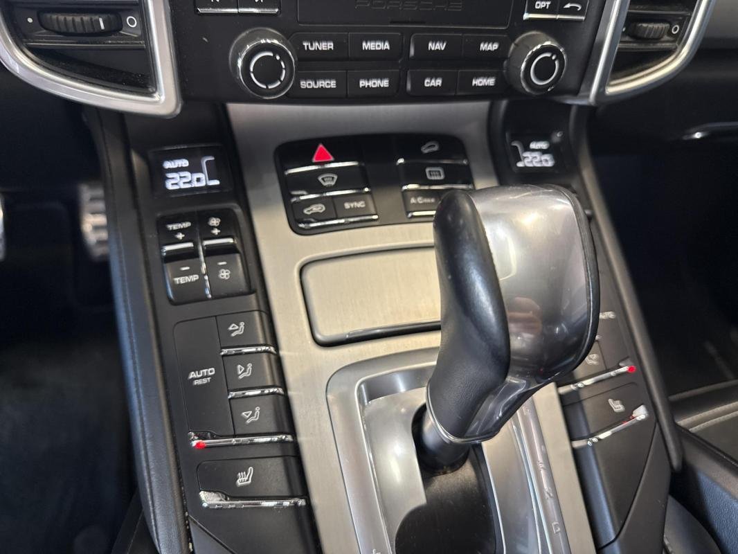Porsche Cayenne - Photo 23