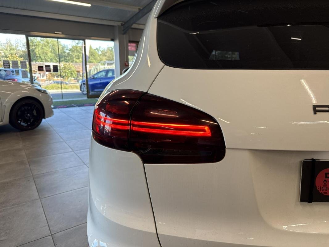 Porsche Cayenne - Photo 29