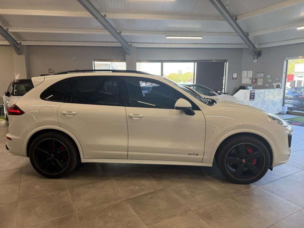 Porsche Cayenne - Photo 5