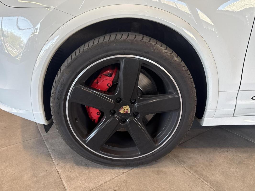 Porsche Cayenne - Photo 9