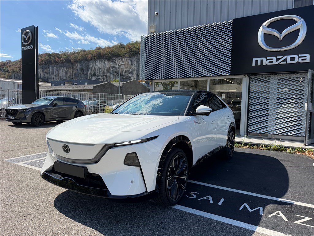 Mazda CX-6 - Photo 1