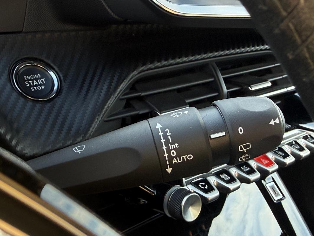 Peugeot 2008 - Photo 11