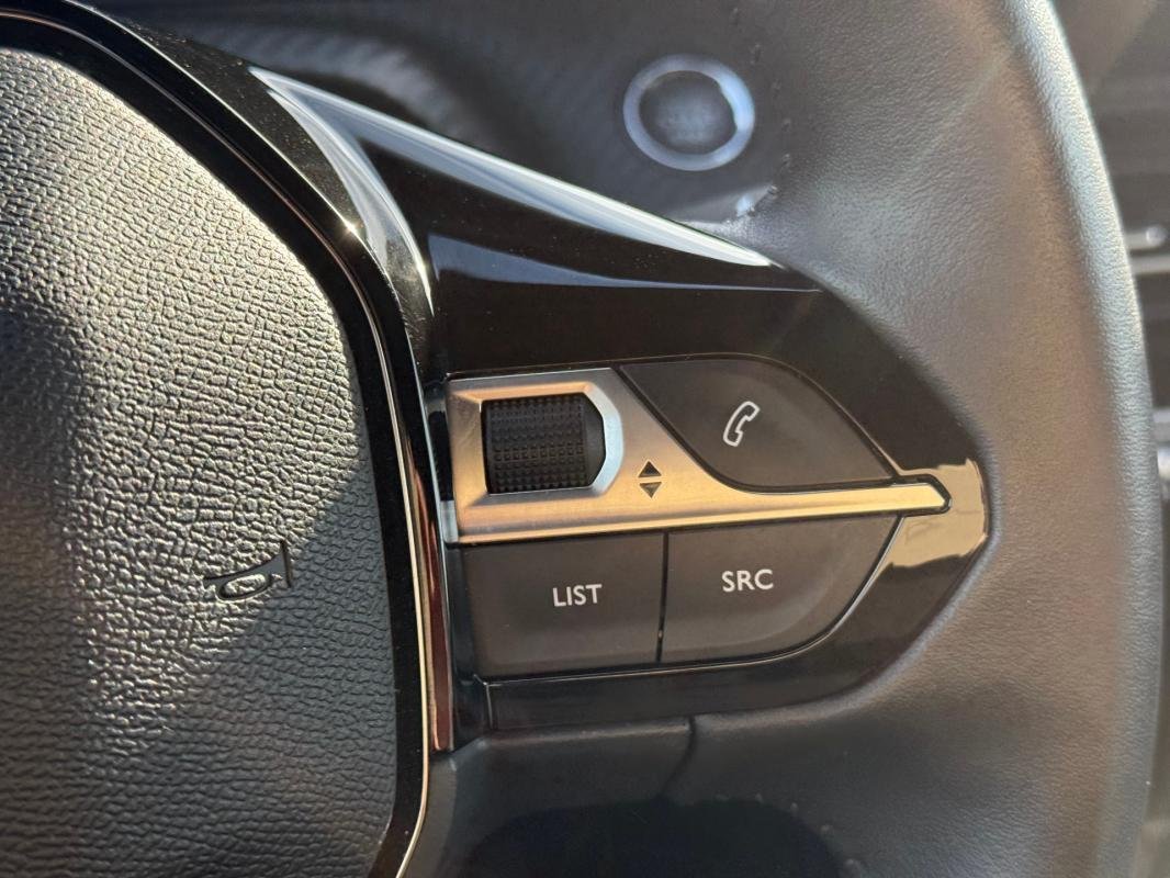 Peugeot 2008 - Photo 13