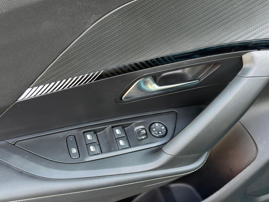 Peugeot 2008 - Photo 8
