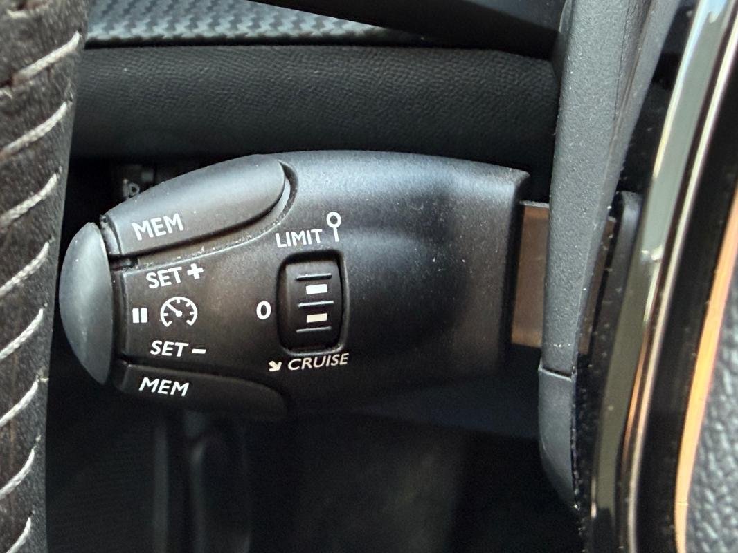 Peugeot 2008 - Photo 9